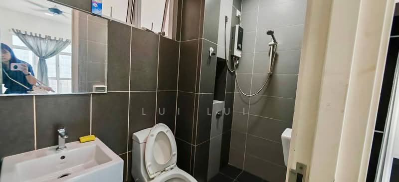 Service Residence for Rent at Skysuites @ Meldrum Hills - Lui Lui - Bathroom - PropertyGuru.com.my