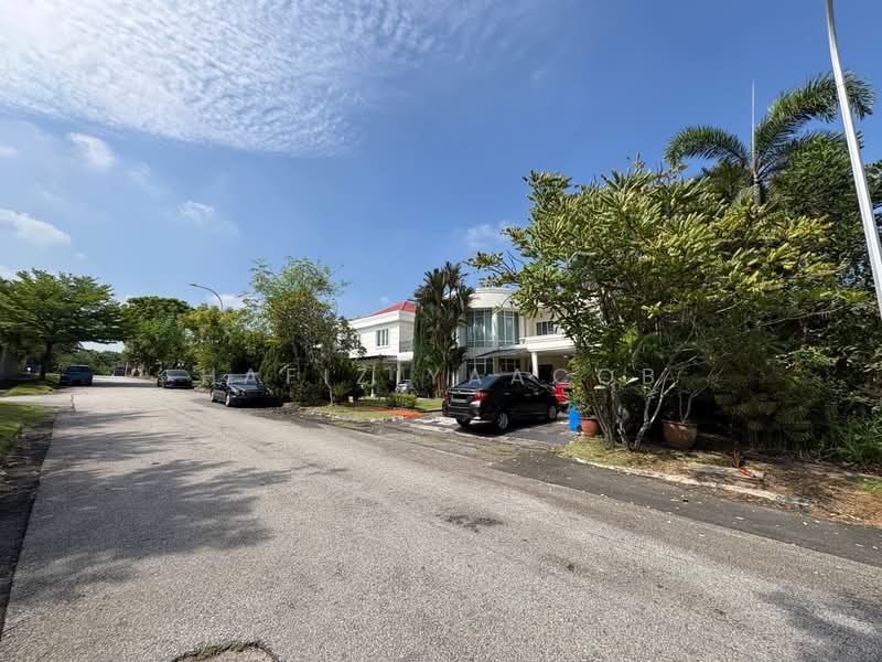 Semi-Detached House for Sale in Seksyen 13 (Shah Alam) - Hafiz Yaacob - Exterior - PropertyGuru.com.my