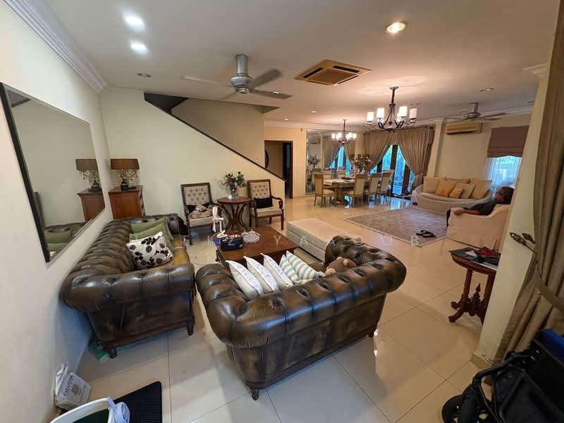 Semi-Detached House for Sale in Seksyen 13 (Shah Alam) - Hafiz Yaacob - Living Room - PropertyGuru.com.my