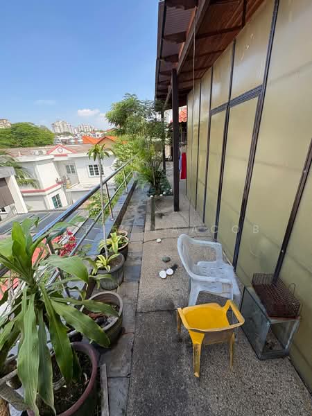 Semi-Detached House for Sale in Seksyen 13 (Shah Alam) - Hafiz Yaacob - Balcony - PropertyGuru.com.my