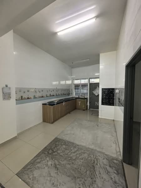 2-storey Terraced House for Rent in Batu Maung (Penang) - Jeff Tan - Kitchen - PropertyGuru.com.my