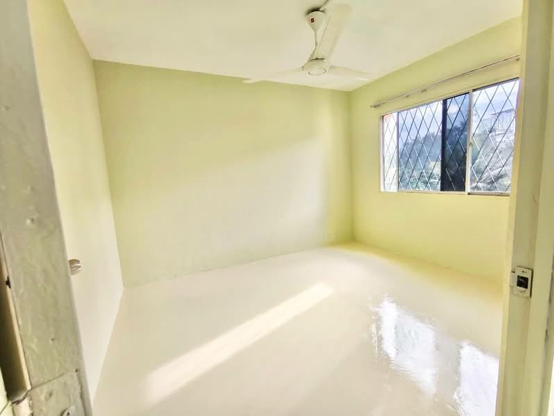Rumah Flat untuk Dijual di PKNS Flat Seksyen 1 - BEN NG - Interior - PropertyGuru.com.my