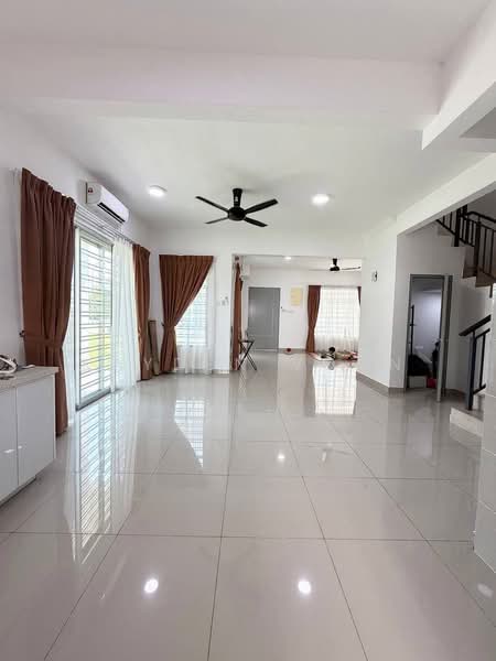 Rumah Teres 2 Tingkat untuk Disewa di Bandar Baru Permas Jaya (Permas Jaya) - Kayden Voon - Living Room - PropertyGuru.com.my
