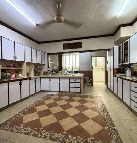 Semi-Detached House for Sale in Petaling Jaya (Selangor) - Sean Lo - Kitchen - PropertyGuru.com.my