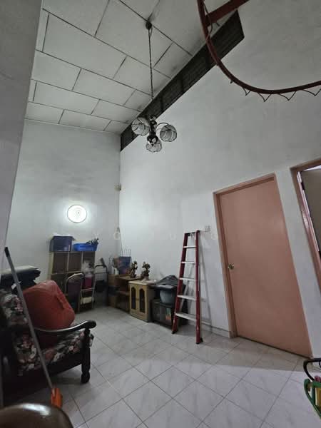 2-storey Terraced House for Rent in Taman Tasek (Johor Bahru) - YC Fung - Interior - PropertyGuru.com.my