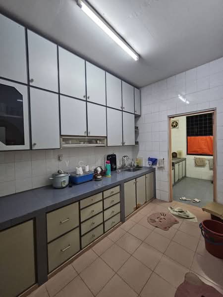 2-storey Terraced House for Rent in Taman Tasek (Johor Bahru) - YC Fung - Kitchen - PropertyGuru.com.my