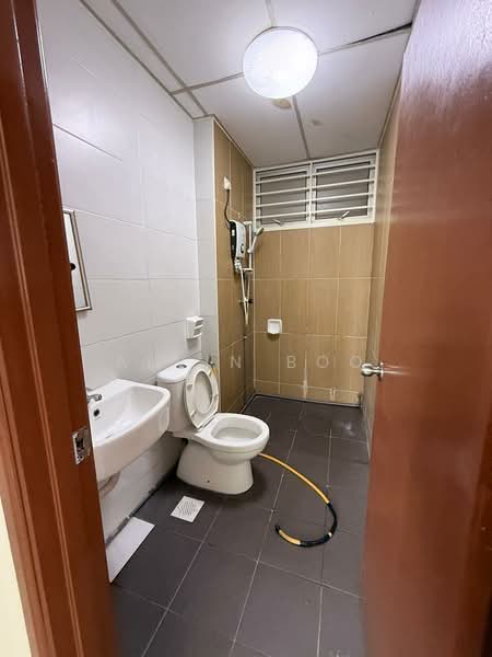 Service Residence for Sale at Larkin Heights - Alvin Boo - PropertyGuru.com.my