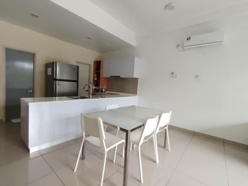 Servis Apartment untuk Dijual di Palazio - Pauline Ng - Kitchen - PropertyGuru.com.my