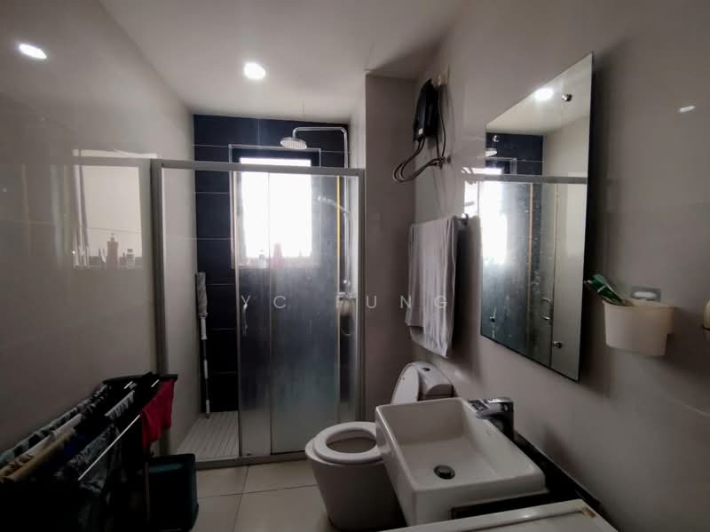 Kondominium untuk Disewa di Amberside @ Country Garden Danga Bay - YC Fung - Bathroom - PropertyGuru.com.my