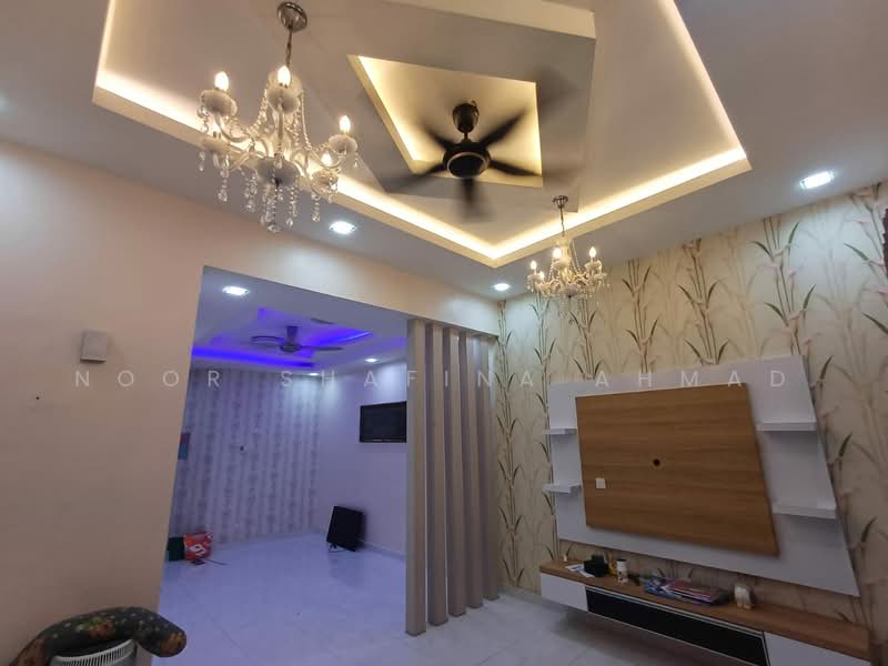 1-storey Terraced House for Sale in Taman Pinggiran Bertam (Kepala Batas) - Noor Shafina Ahmad - Living Room - PropertyGuru.com.my