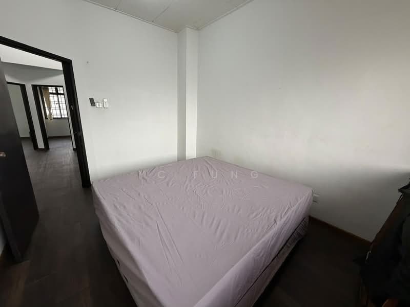 Rumah Teres 2 Tingkat untuk Disewa di Taman Jaya Mas (Skudai) - YC Fung - Bedroom - PropertyGuru.com.my