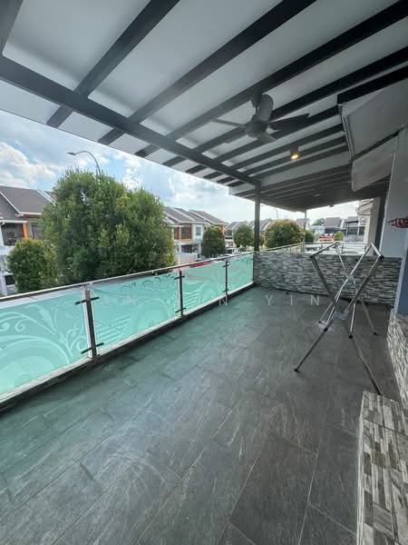 Rumah Teres 2 Tingkat untuk Disewa di Klang (Selangor) - Tan Yin Yin - Balcony - PropertyGuru.com.my