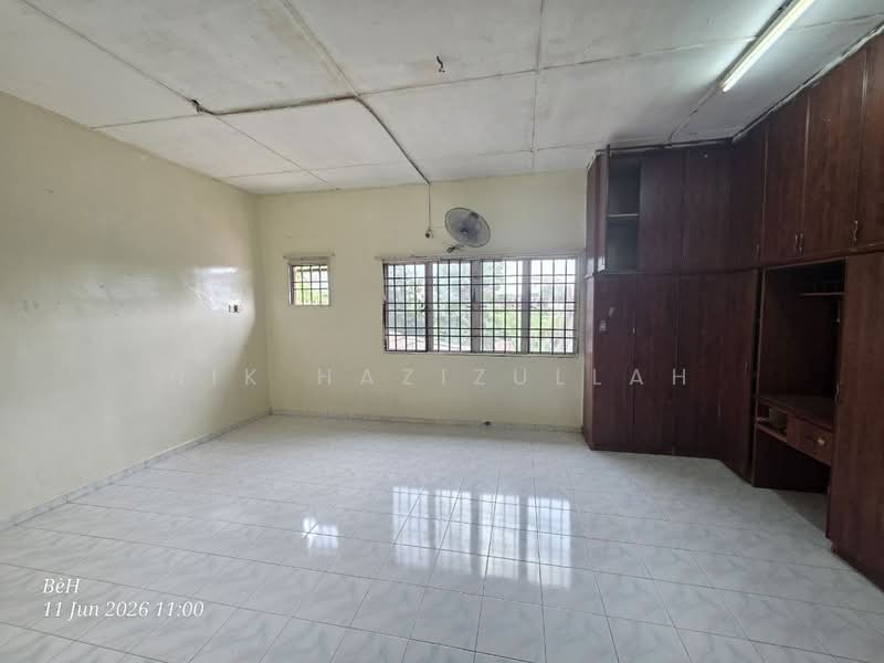 2-storey Terraced House for Sale in Taman Meru Jaya (Kapar) - Nik Hazizullah - PropertyGuru.com.my