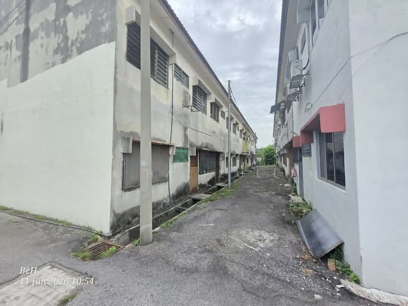 2-storey Terraced House for Sale in Taman Meru Jaya (Kapar) - Nik Hazizullah - PropertyGuru.com.my
