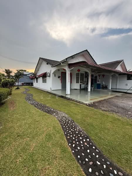 1-storey Terraced House for Sale in Skudai (Johor) - Sze Lee - Exterior - PropertyGuru.com.my