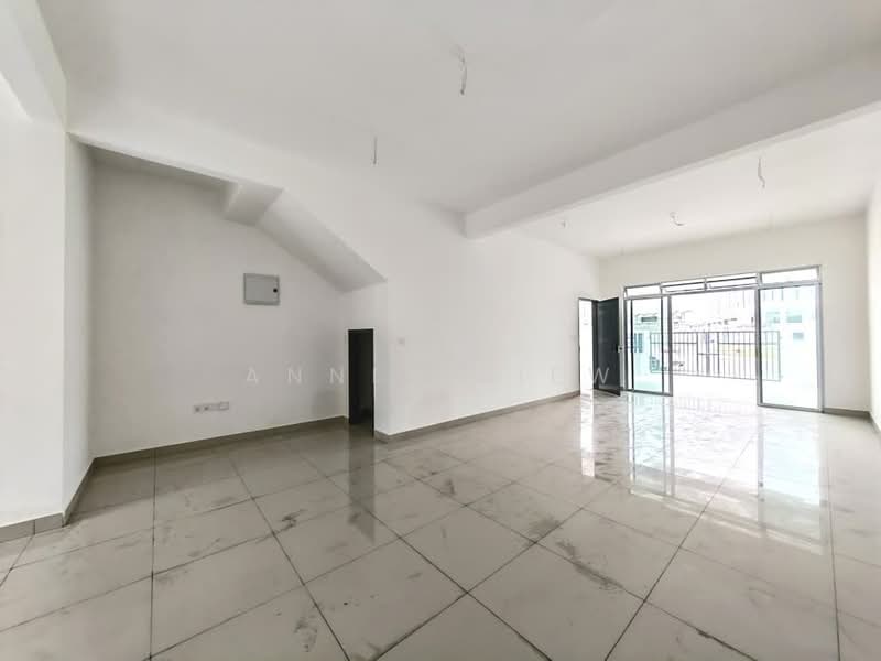 Rumah Teres 2 Tingkat untuk Dijual di Bandar Dato Onn (Tebrau) - Annly Liew - Living Room - PropertyGuru.com.my