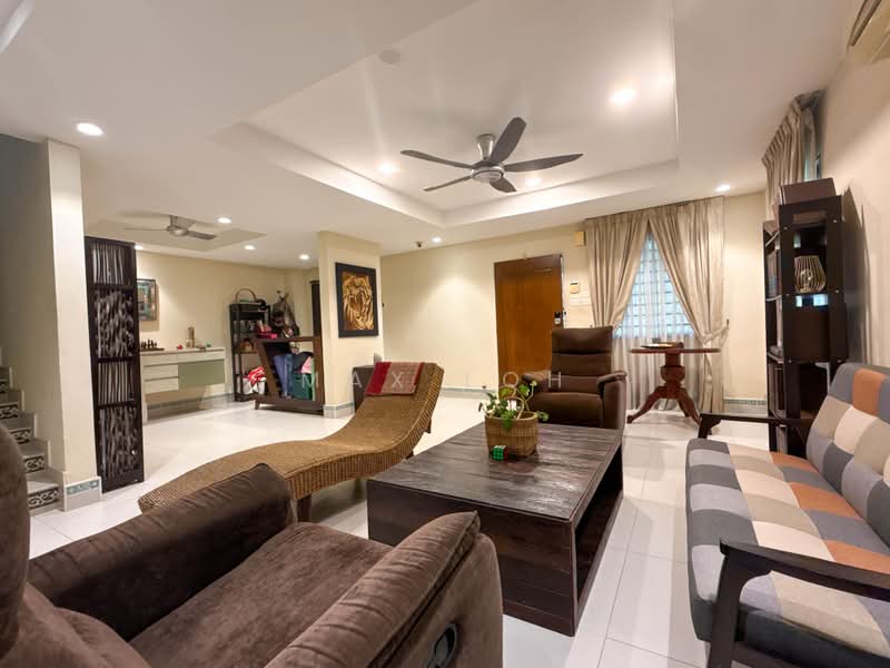 Rumah Teres 2 Tingkat untuk Dijual di Ara Damansara (Selangor) - Max Loh - Living Room - PropertyGuru.com.my