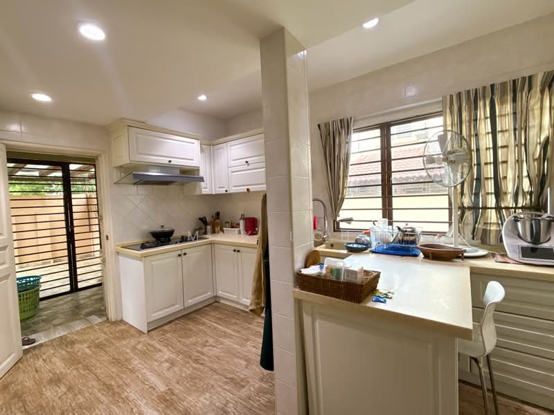 Rumah Teres 2 Tingkat untuk Dijual di Ara Damansara (Selangor) - Max Loh - Kitchen - PropertyGuru.com.my