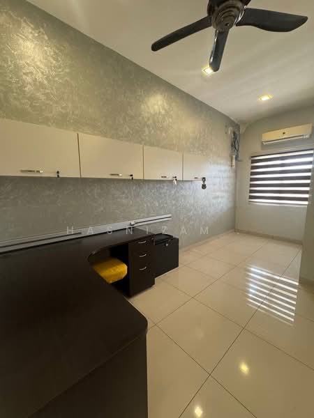 Rumah Teres 2 Tingkat untuk Dijual di Teluk Kumbar (Bayan Lepas) - Hasnizam . - PropertyGuru.com.my