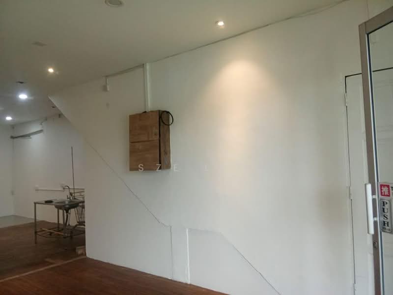 Kedai untuk Disewa di Taman Ungku Tun Aminah (Skudai) - Sze Lee - Interior - PropertyGuru.com.my