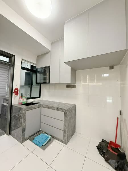 Servis Apartment untuk Dijual di Sky View - SK GOO - Kitchen - PropertyGuru.com.my