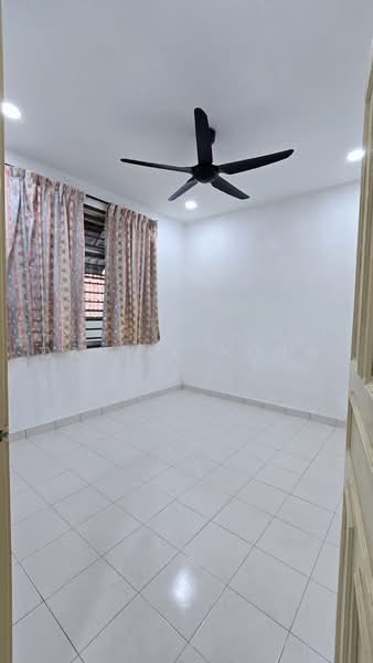 Rumah Teres 1.5 Tingkat untuk Dijual di Taman Pelangi Indah (Ulu Tiram) - Daniel Yong - Interior - PropertyGuru.com.my
