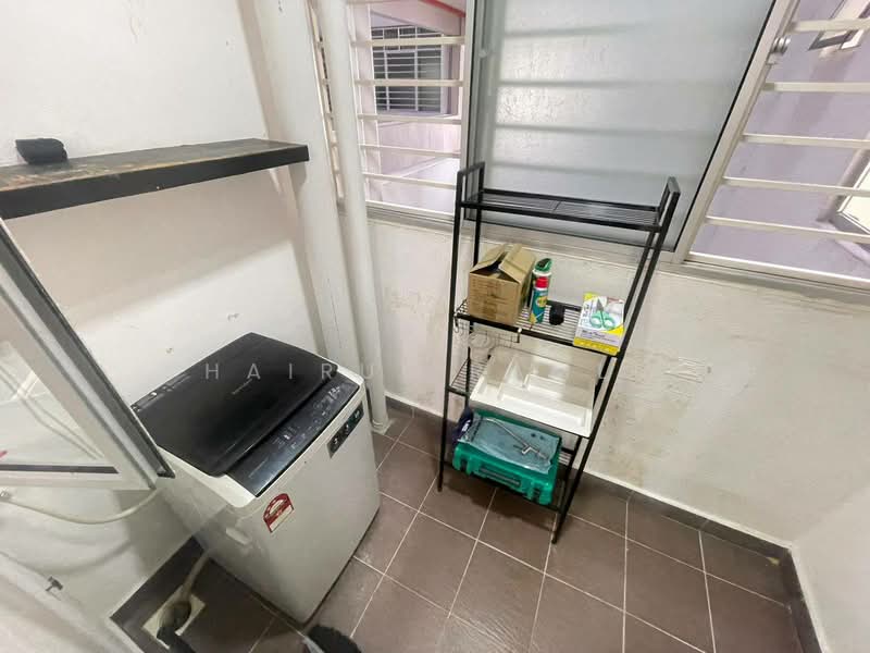 Pangsapuri untuk Dijual di Residensi Pandanmas 2 - Hairul Ramli - Balcony - PropertyGuru.com.my