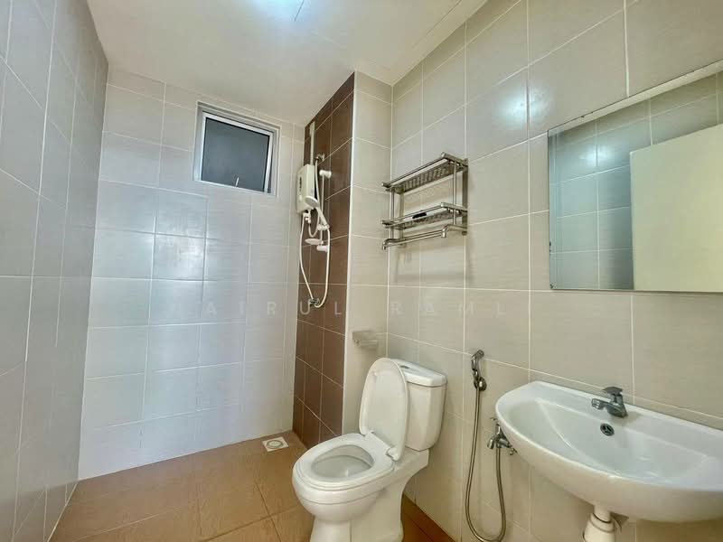 Pangsapuri untuk Dijual di Residensi Pandanmas 2 - Hairul Ramli - Bathroom - PropertyGuru.com.my