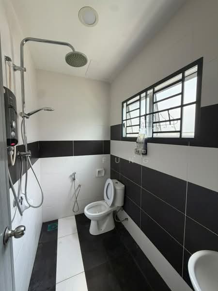 2-storey Terraced House for Rent in Gelang Patah (Johor) - YC Fung - Bathroom - PropertyGuru.com.my