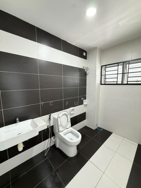 2-storey Terraced House for Rent in Gelang Patah (Johor) - YC Fung - Bathroom - PropertyGuru.com.my