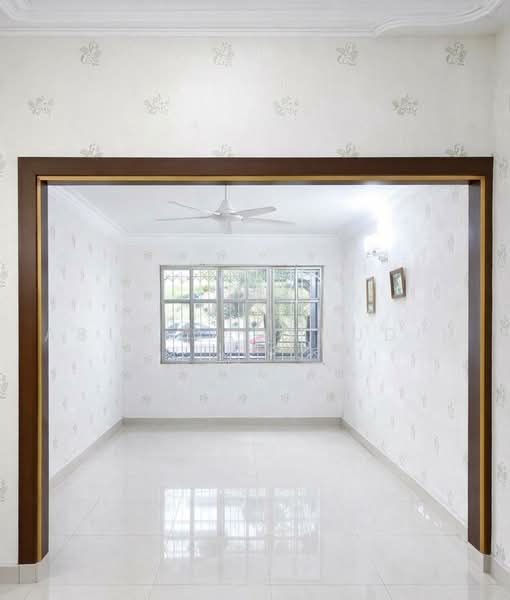 1-storey Terraced House for Sale in Taman Bunga Raya (Setapak) - Abid Sabarudin - Living Room - PropertyGuru.com.my