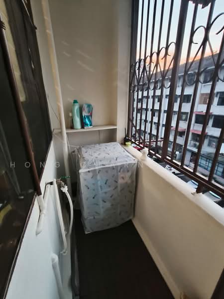 Rumah Flat untuk Disewa di Stulang Laut - Hong Charng Lee - Balcony - PropertyGuru.com.my