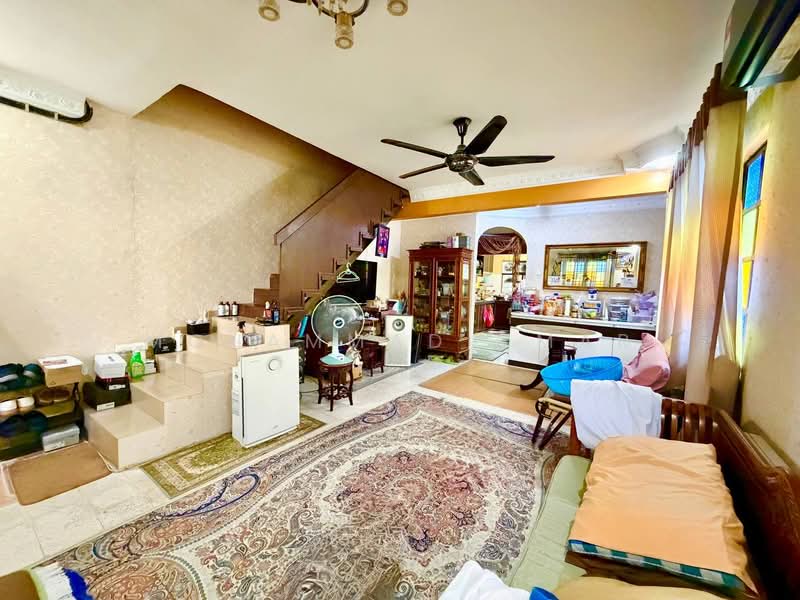 Rumah Teres 3 Tingkat untuk Dijual di Taman Seraya (Ampang) - Mohammad Omar - Living Room - PropertyGuru.com.my