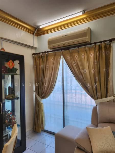 Kondominium untuk Dijual di Pelangi Damansara - Desmond Tang - Living Room - PropertyGuru.com.my