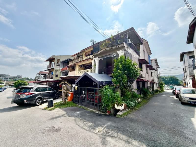 Rumah Teres 3 Tingkat untuk Dijual di Ampang Jaya (Ampang) - Zul Hasif - PropertyGuru.com.my