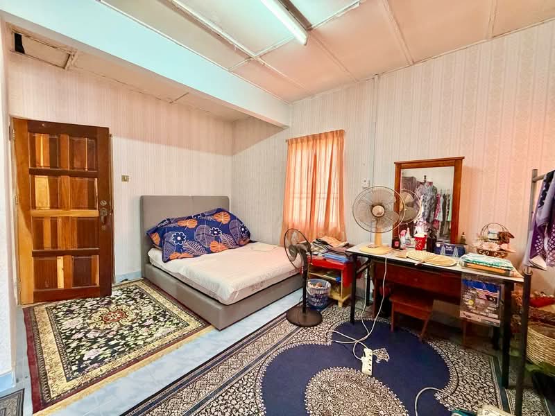 Rumah Teres 3 Tingkat untuk Dijual di Ampang Jaya (Ampang) - Zul Hasif - PropertyGuru.com.my