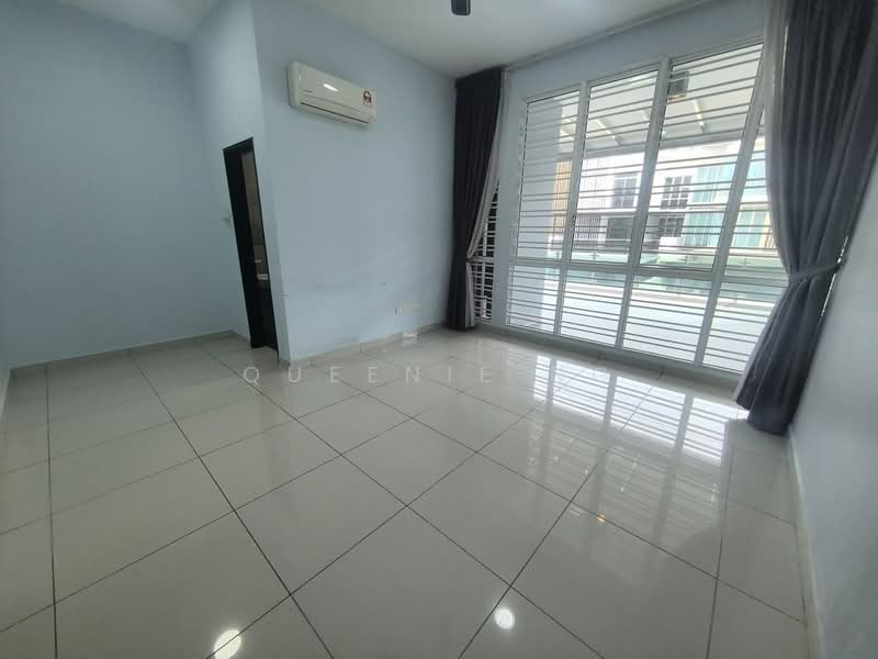 3-storey Terraced House for Sale in Taman Nusa Sentral (Iskandar Puteri (Nusajaya)) - Queenie Ng - Living Room - PropertyGuru.com.my