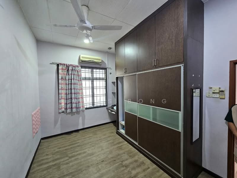 Rumah Teres 1 Tingkat untuk Dijual di Taman Nusa Bestari (Iskandar Puteri (Nusajaya)) - James Bong - Bedroom - PropertyGuru.com.my