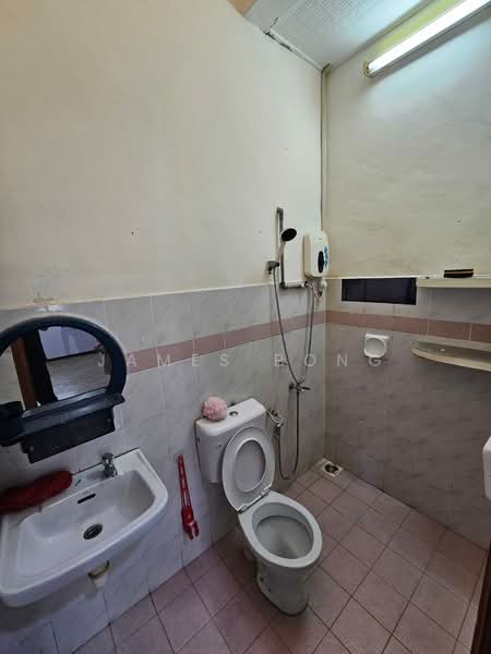 Rumah Teres 1 Tingkat untuk Dijual di Taman Nusa Bestari (Iskandar Puteri (Nusajaya)) - James Bong - Bathroom - PropertyGuru.com.my