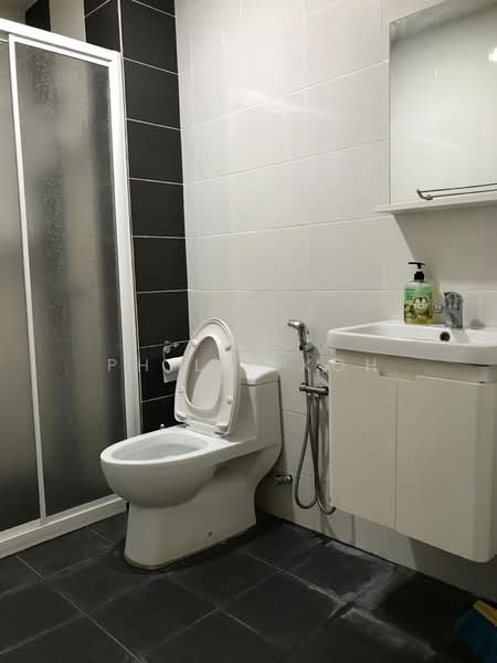 Kediaman Servis untuk Disewa di Silk Sky - Philip Koh - Bathroom - PropertyGuru.com.my