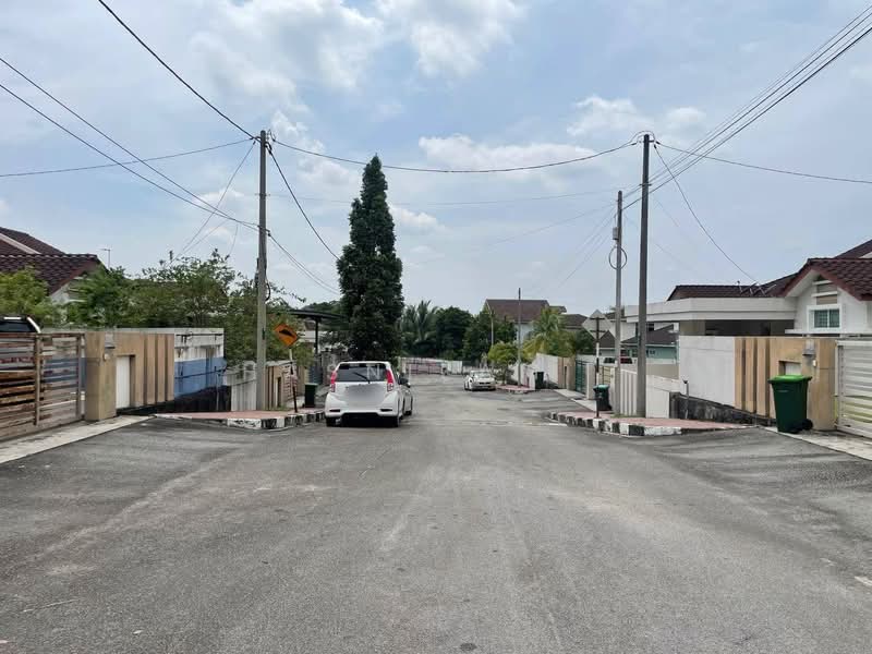 Rumah Berkembar untuk Dijual di Taman Kulim Square (Lunas) - Hasnizam . - PropertyGuru.com.my