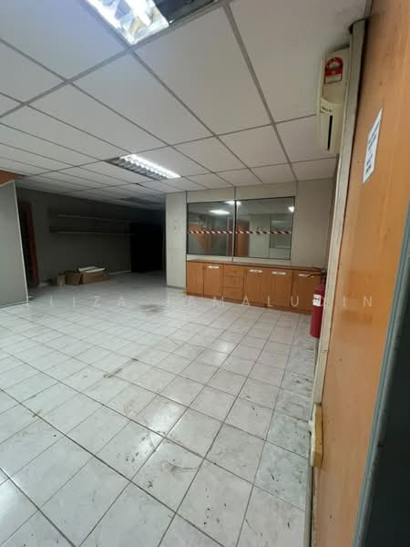 Shop / Office for Sale in Seksyen 13 (Shah Alam) - Eliza Jamaludin - Interior - PropertyGuru.com.my