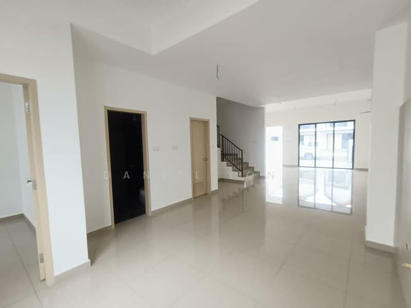 2-storey Terraced House for Sale in Taman Dato Onn (Johor Bahru) - Daniel Yong - Living Room - PropertyGuru.com.my