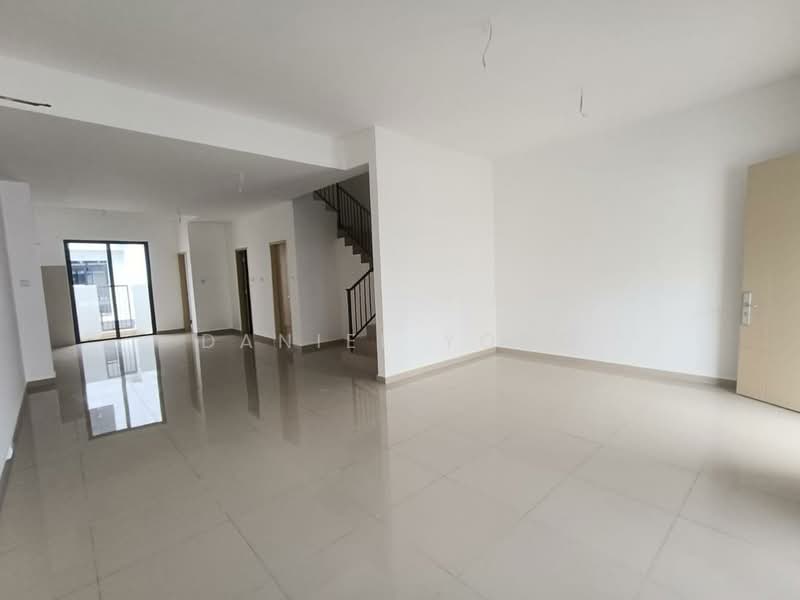 2-storey Terraced House for Sale in Taman Dato Onn (Johor Bahru) - Daniel Yong - Living Room - PropertyGuru.com.my