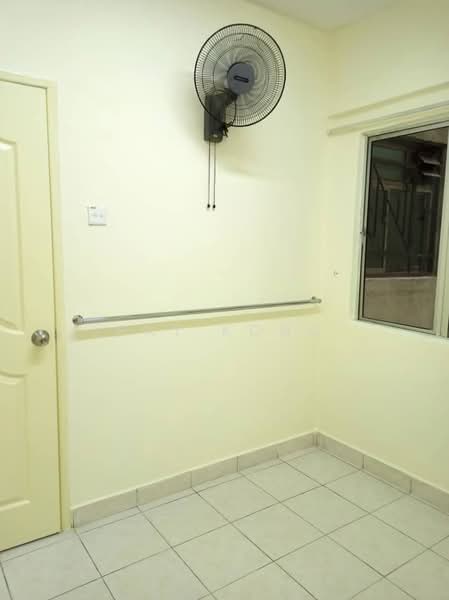 Pangsapuri untuk Disewa di Pelangi Apartment - Ray Kong - PropertyGuru.com.my