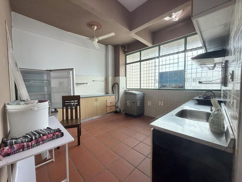 Condominium for Rent at Tanjung Park Condominium - Weng Sern - Kitchen - PropertyGuru.com.my