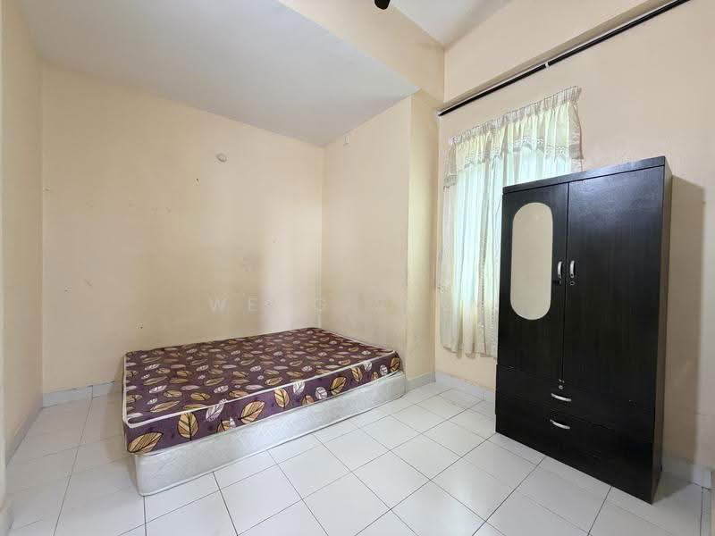 Condominium for Rent at Tanjung Park Condominium - Weng Sern - Bedroom - PropertyGuru.com.my