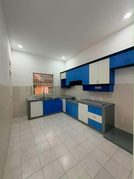 1-storey Terraced House for Sale in Bandar Putra (Kulai) - Melinda Ee - Kitchen - PropertyGuru.com.my