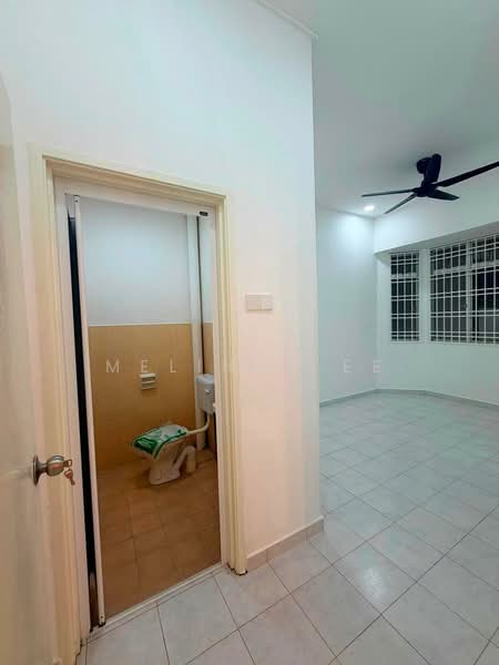 1-storey Terraced House for Sale in Bandar Putra (Kulai) - Melinda Ee - Bathroom - PropertyGuru.com.my