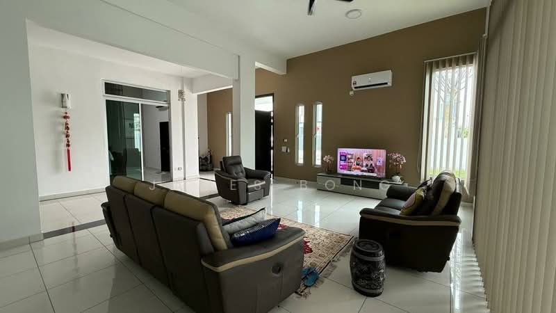 Semi-Detached House for Sale in Taman Nusa Bestari (Iskandar Puteri (Nusajaya)) - James Bong - Living Room - PropertyGuru.com.my